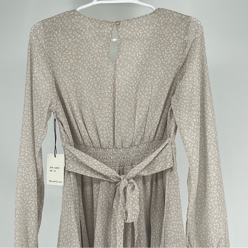 JAPANA NWT LEOPARD PRINT ANIMAL PRINT LONG SLEEVE NATURAL DRESS MEDIUM - Picture 8 of 10